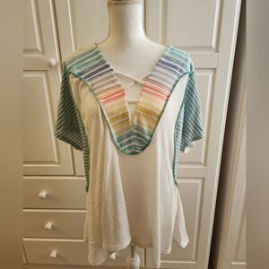 White & Multi-color Short Sleeve Top